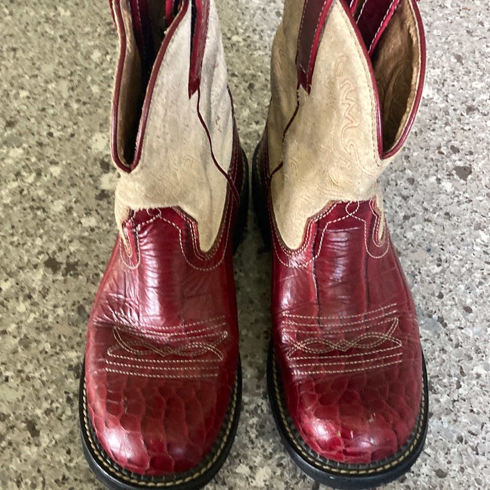 Fatbaby Ariat Heritage Western Boots in Red and Tan
